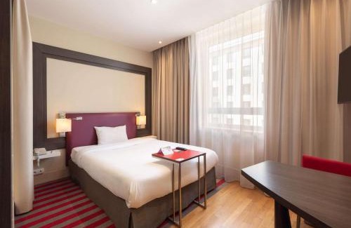 Srodmiescie Hotel | Mercure Warszawa Grand