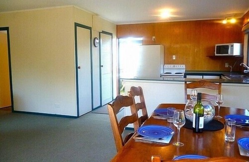 Whitianga Cottage | Mercury Bach - Whitianga Bach
