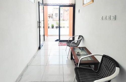 Beji Hotel | Mercusuar Guest House RedPartner near Jatim Park 3