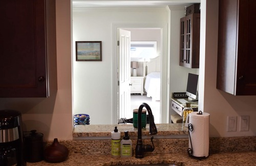 Meredith House | Meredith Bay - Brand New 1st Floor Apartment In Private Home