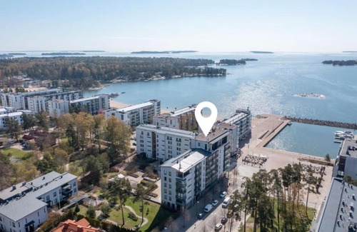 Itainen District Apartment | Meren läheisyydessä iso yksiö