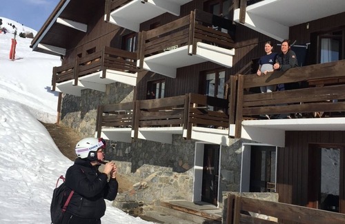Meribel-Mottaret Apartment | MERIBEL-MOTTARET Apartment Ski in ski out 1800m balcony south mountain view