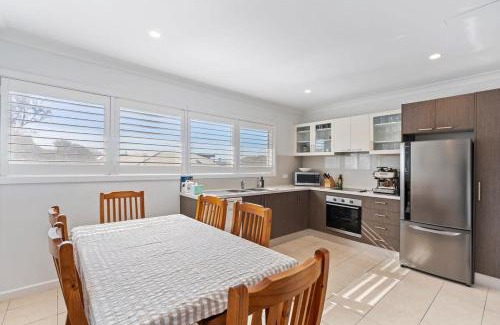 Port Elliot Apartment | Meridian U1-4 Hutton St - Linen Included