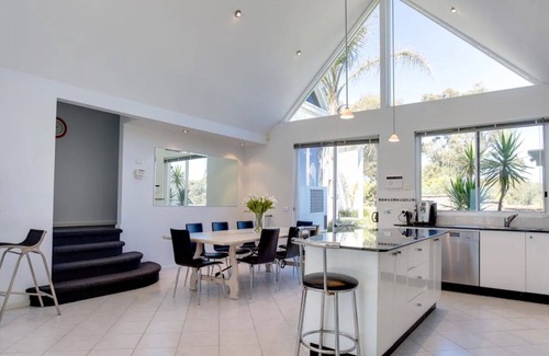 Portsea House | MERIDIEN - CENTRAL PORTSEA
