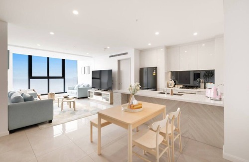 Surfers Paradise Apartment | Meriton A stone's throw to the Beach,High level