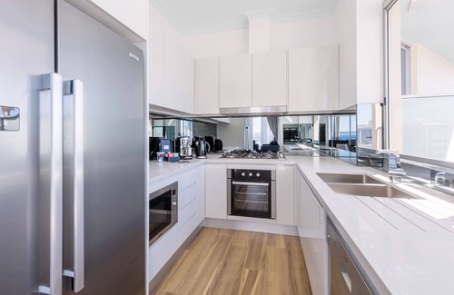 Bondi Junction Apartment | Meriton Suites Bondi Junction