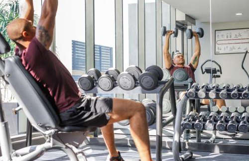 Chatswood Hotel | Meriton Suites Chatswood