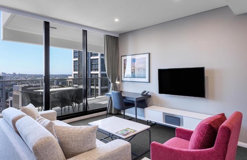 Sydney Central Business District Hotel | Meriton Suites Kent Street, Sydney