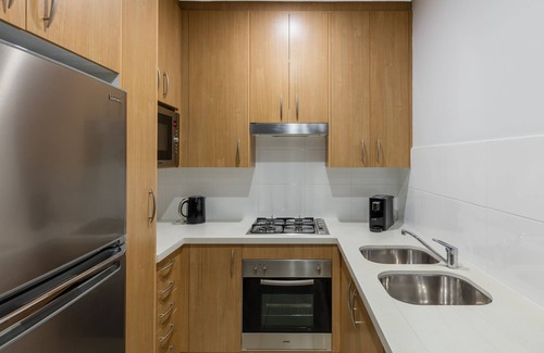 Waterloo Apartment | Meriton Suites Waterloo