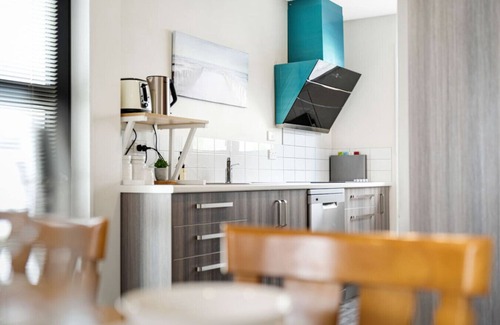 Merivale Apartment | Merivale comfy 2 beds with free parking