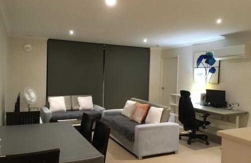 South Brisbane Apartment | Merivale stay in South Brisbane two beds two baths one parking