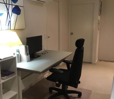 South Brisbane Apartment | Merivale stay in South Brisbane two beds two baths one parking