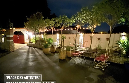 Anglet Villa | Merkel Villa: 27 guests, 11 bedrooms, 10 WC, Pool