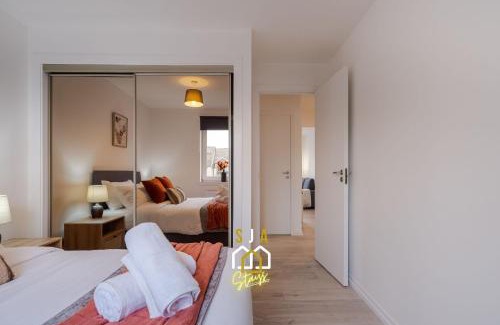 Central Aberdeen Apartment | Merkland Stay - SJA Stays - Modern 2 Bed Apartment