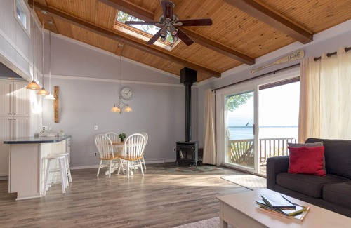 Town of Torrey Cottage | Merlot Bungalow - "Slice of Heaven on Seneca Lake"