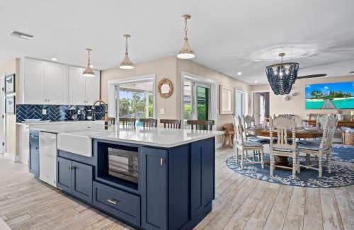 Cape Coral Villa | Mermaid Cove on the Lake