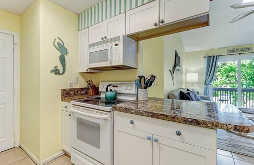 Fernandina Beach Condo | Mermaid Den - Hosted By Moore AI Rentals