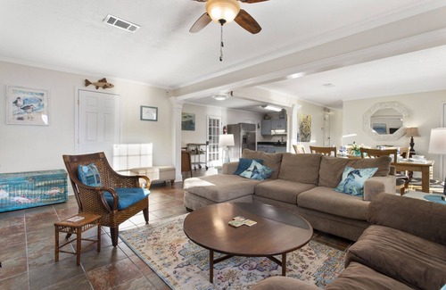 Ocean Springs House | Mermaid Dreams: Spacious 3 bedrooms 2.5 bath with pool ALL in golf cart district