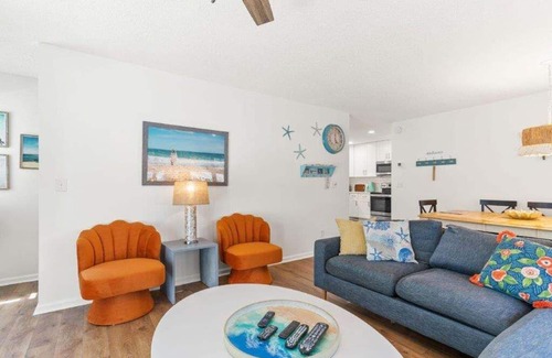 Ocean Isle Beach Condo | Mermaid Manor at Ocean Isle Beach, Ocean front complex with Pool and easy access