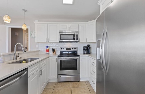 Garden City House | "Mermaid's Delight" Oceanfront Beach House w/pool