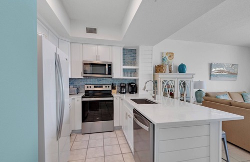 Navarre Beach Condo | Mermaid's Grotto - Summerwind 1002E Beach Service Included 2024!!