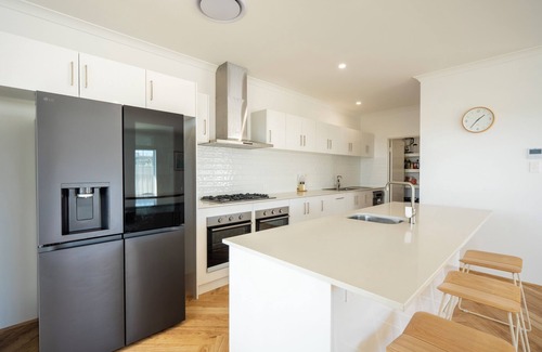 Jurien Bay House | Mermaid's Retreat: 4 BR, 2 BA in Jurien Bay, Sleeps 8