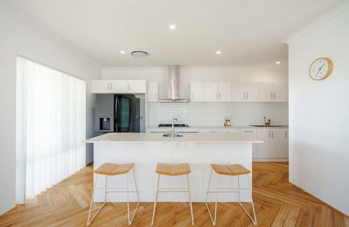 Jurien Bay House | Mermaid's Retreat: 4 BR, 2 BA in Jurien Bay, Sleeps 8
