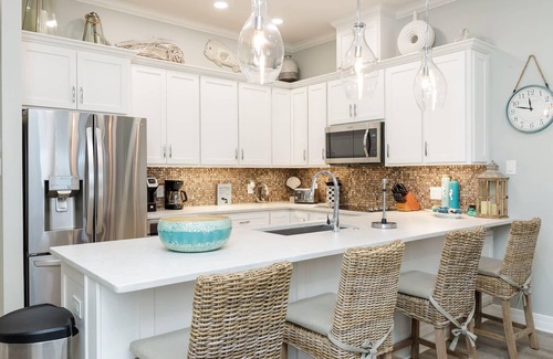 Port Aransas House | Mermaids Lair - Large 4BR House - Steps from Beach