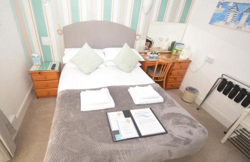 Paignton Bed & Breakfast | Merritt Guest House B&B