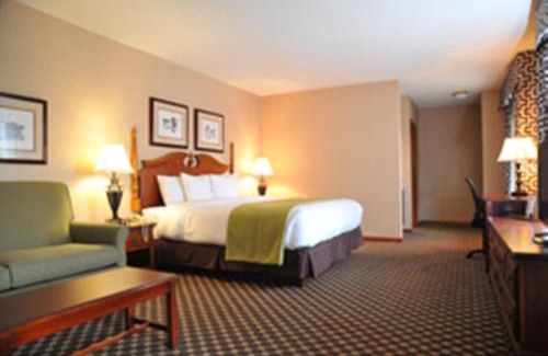 Albany Hotel | Merry Acres Inn
