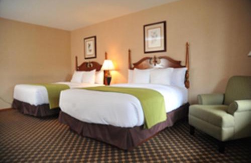 Albany Hotel | Merry Acres Inn