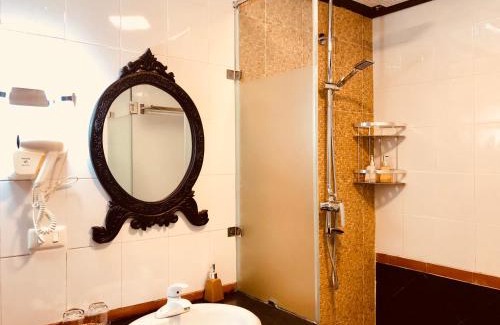 Luang Prabang Hotel | MERRY Riverside Hotel