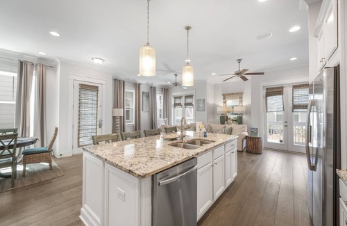 Panama City Beach Condo | Merry Way: 30A Elegant 3BR Getaway! Pool-Beach-Dining-Events-Electric Cruiser!
