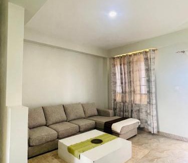 Meru Apartment | Meru modern living bnb 1bdr and 2bdr