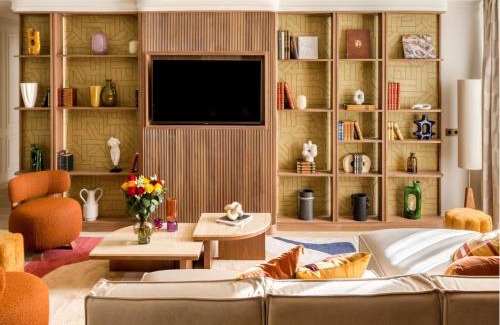 3rd Arrondissement Apartment | Merveil - Signature Suite - Marais - Archives II