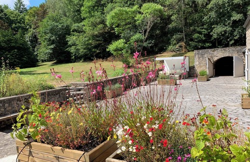 Marigny l'Eglise House | Merveilleux Moulin Dans le Morvan, 6ha en Bord de Rivière et de Forêt. 15 pl