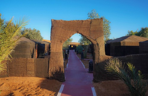 Taouz RV Rental | Merzouga Family Desert Camp & Camel Trekking