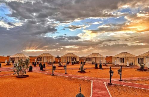 Lac Yasmins Hotel | Merzouga Glamping With AC