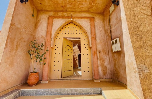 Taouz House | Merzouga Lodge is your ideal choice for an affordable and fair stay in Merzouga.