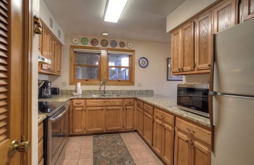 Durango Condo | Mesa Haven | Near FLC, Town, Trails & Golf - Pool & Hot Tub (Ferringway #13)
