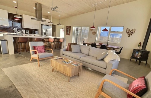 Taos House | Mesa Modern with Taos Charm