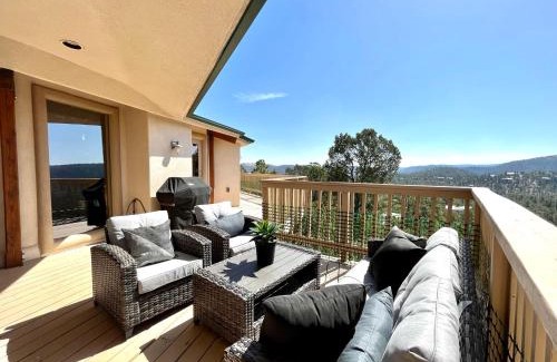 Ruidoso House | Mesa Verde, Hot Tub, Pedestal Octagon Home/Mount