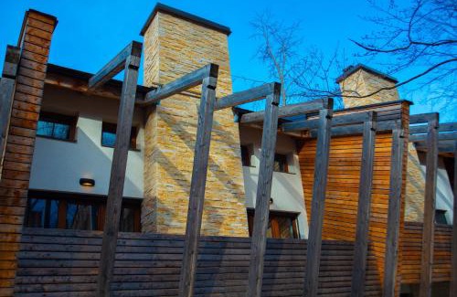 Brezovice House | Meshtekna