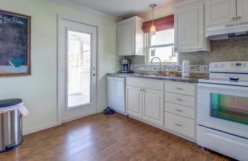 South Padre Island Apartment | Mesquite House Upstairs Unit