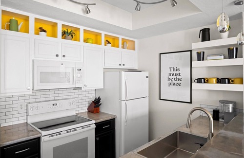 Chandler House | Message For Discount - Sunny Chandler Retreat with Palm Springs vibes