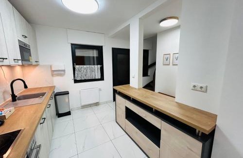 Unterrath Apartment | Messe HV-1