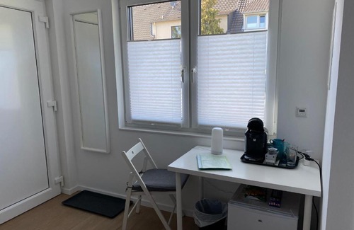 Unterrath House | Messezimmer nahe der Düsseldorfer Messe mit eigenem Eingang und gratis Minibar