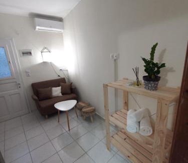 Notos Apartment | Messonghi- La Pazzeli