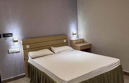 Gwalior Hotel | Mestays