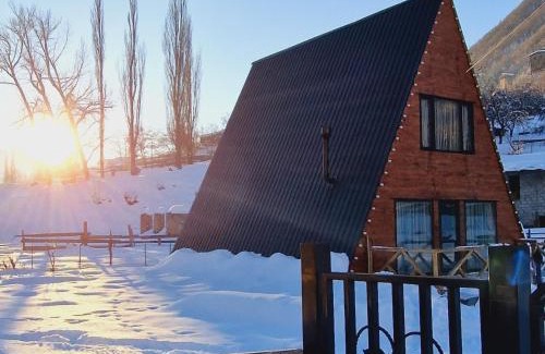 Vake-Saburtalo House | Mestia Sunrise Cottage - 3BR Mountain Retreat